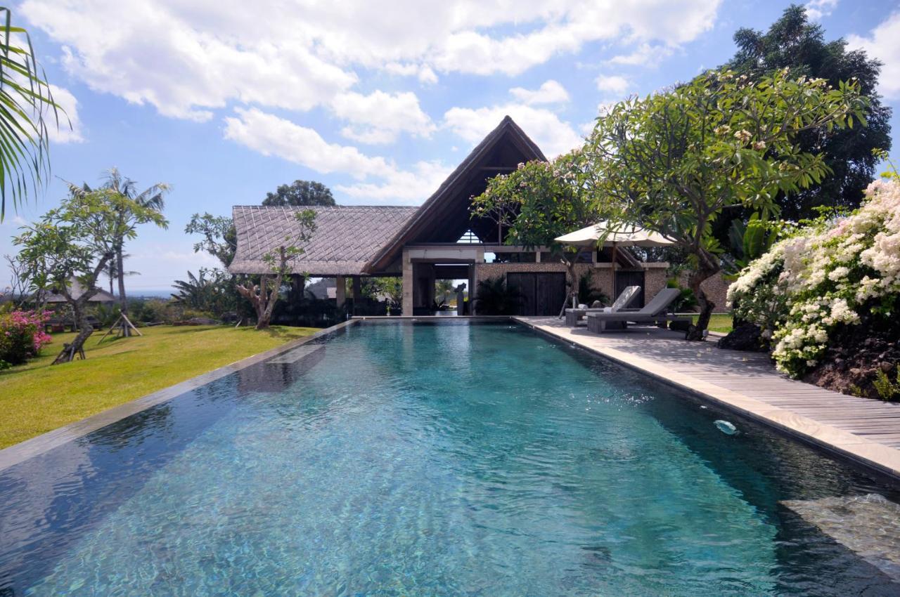 Jeda Villa Modern Stylish Luxury Villaペムテラン エクステリア 写真