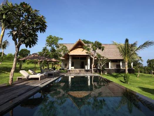 Jeda Villa Modern Stylish Luxury Villaペムテラン エクステリア 写真
