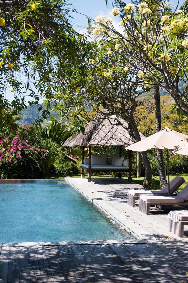 Jeda Villa Modern Stylish Luxury Villaペムテラン エクステリア 写真
