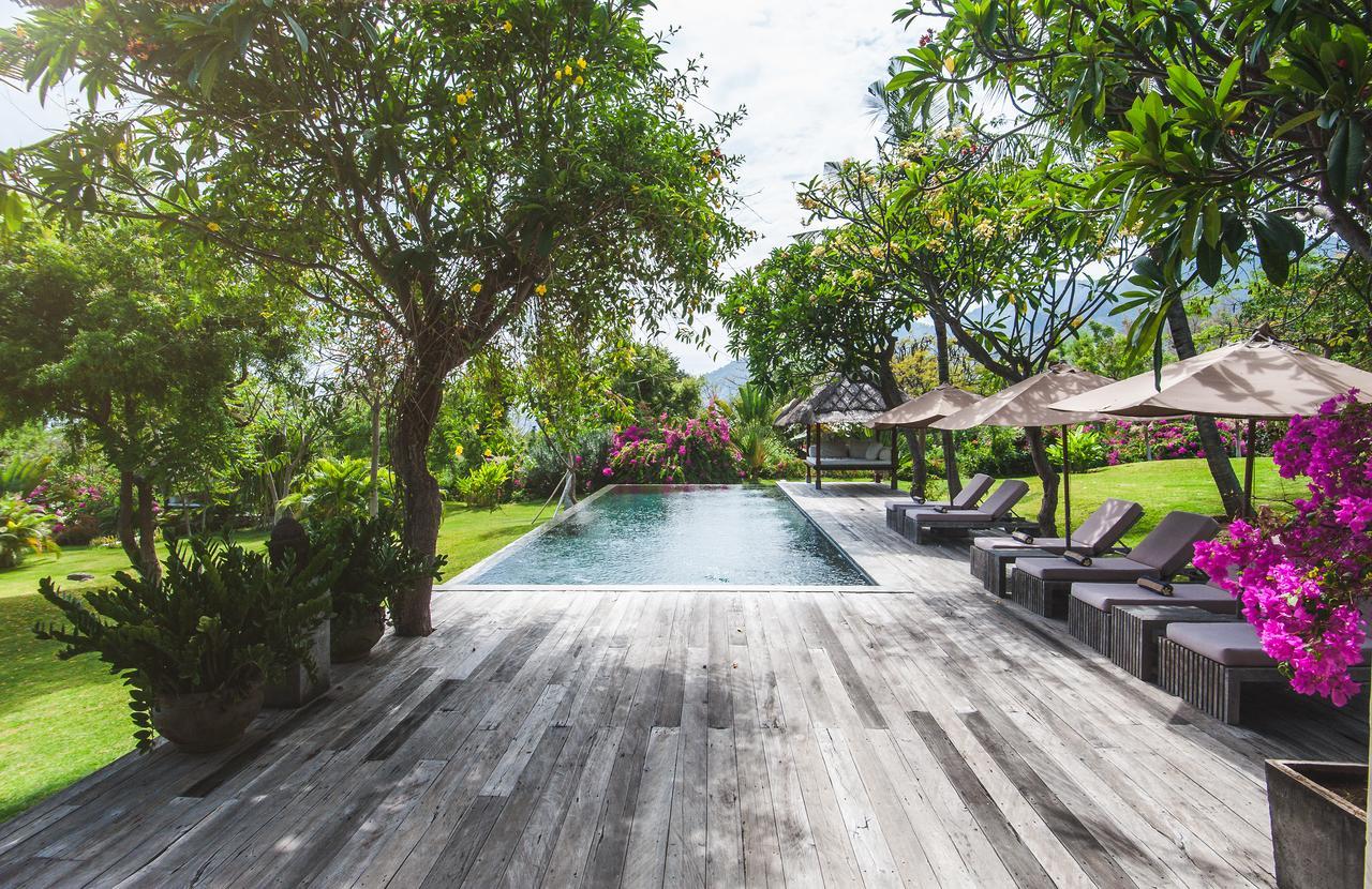 Jeda Villa Modern Stylish Luxury Villaペムテラン エクステリア 写真