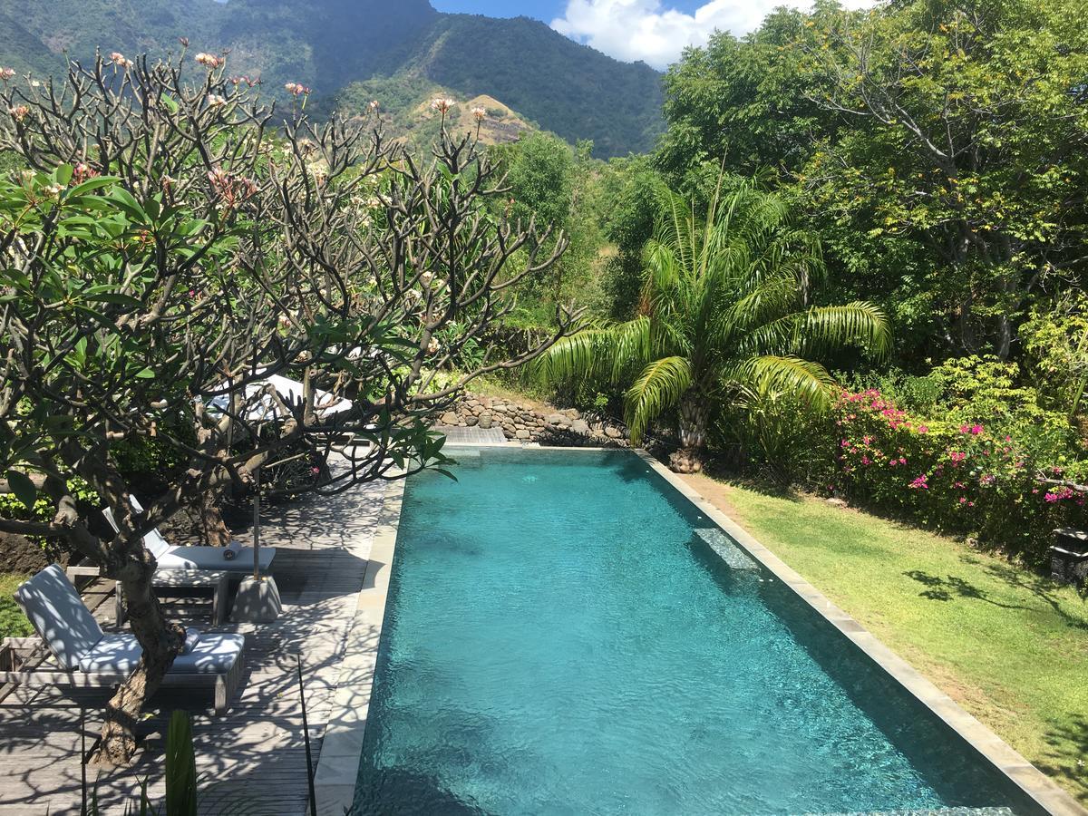 Jeda Villa Modern Stylish Luxury Villaペムテラン エクステリア 写真