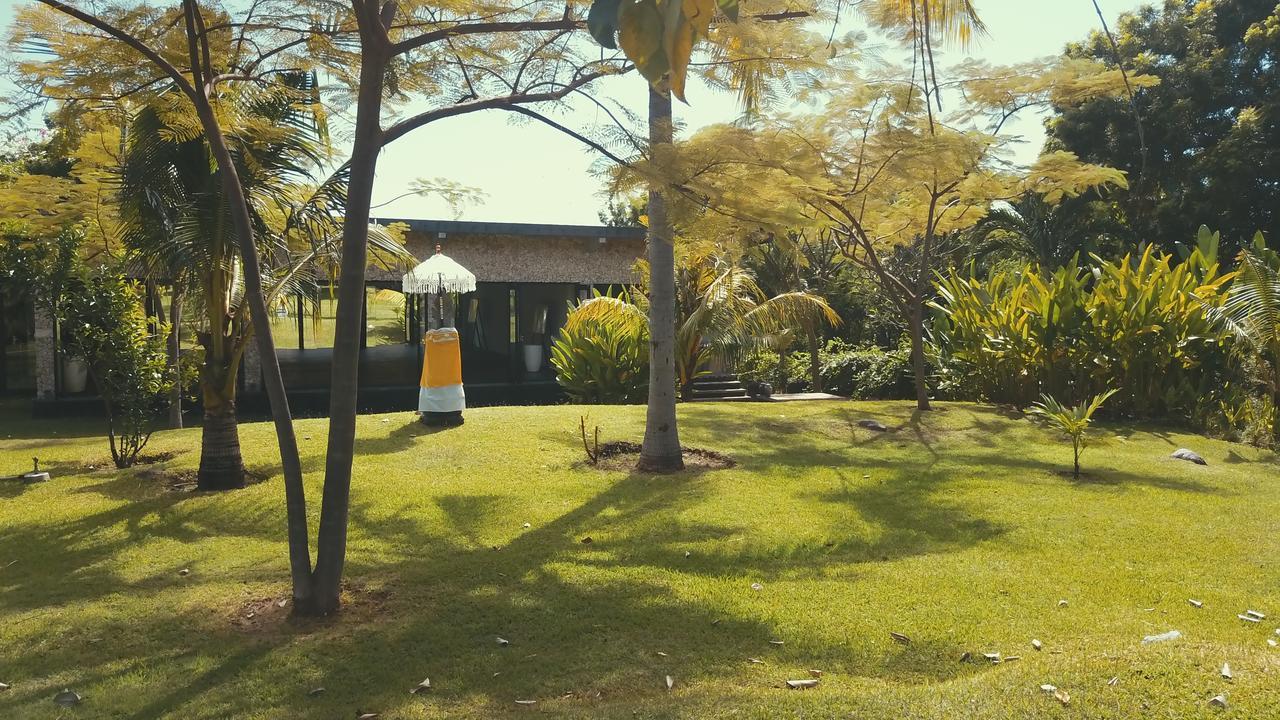 Jeda Villa Modern Stylish Luxury Villaペムテラン エクステリア 写真