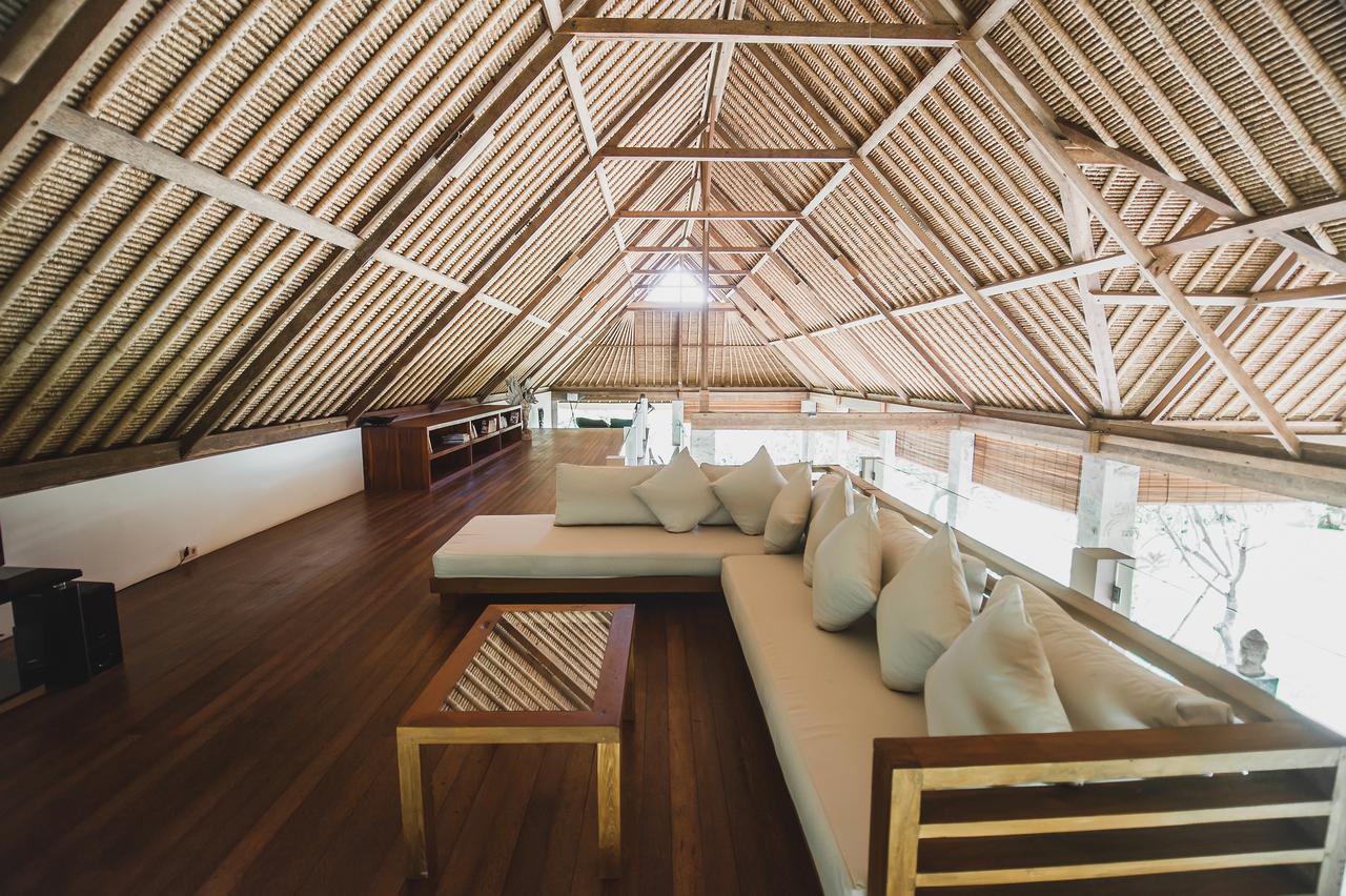 Jeda Villa Modern Stylish Luxury Villaペムテラン エクステリア 写真