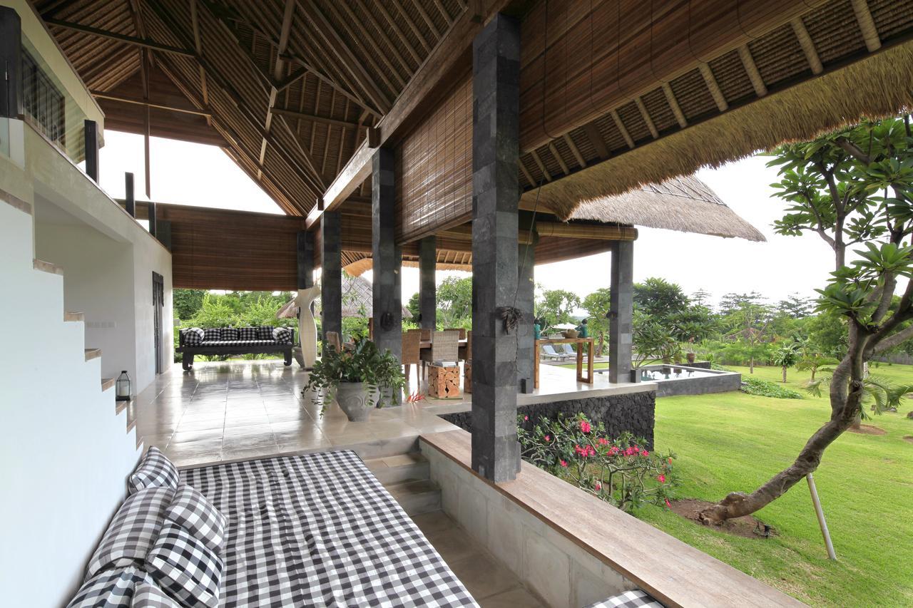 Jeda Villa Modern Stylish Luxury Villaペムテラン エクステリア 写真