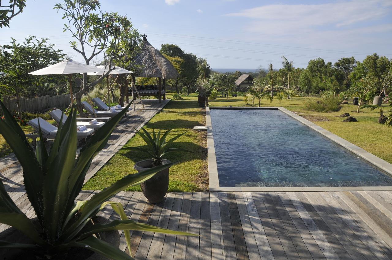 Jeda Villa Modern Stylish Luxury Villaペムテラン エクステリア 写真
